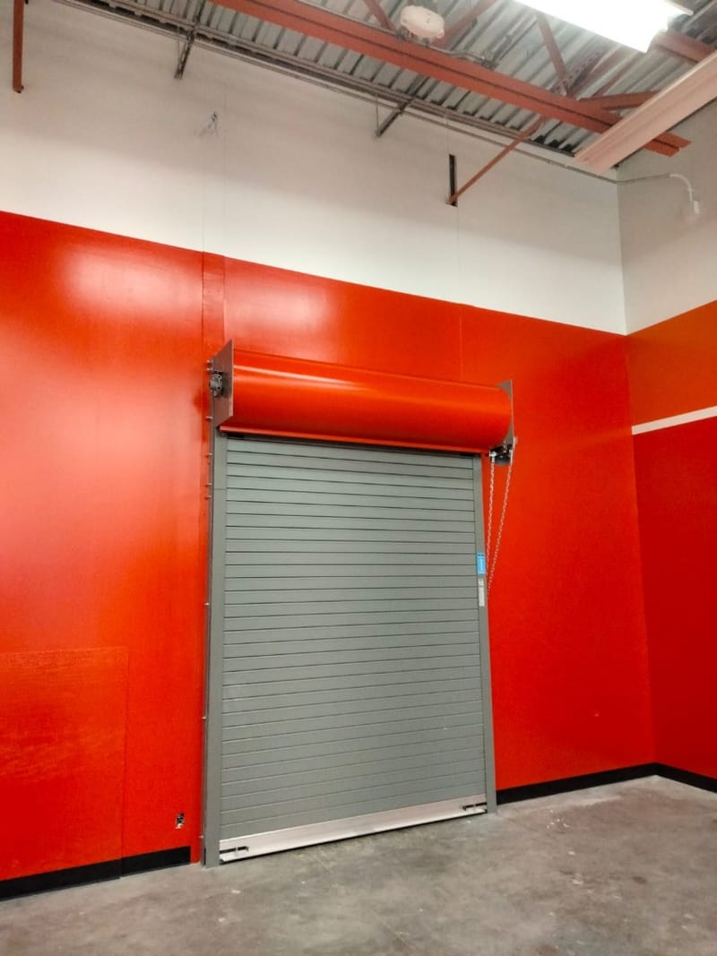 AutoZone, a new-build retail painting project completed by Straight Line Painting