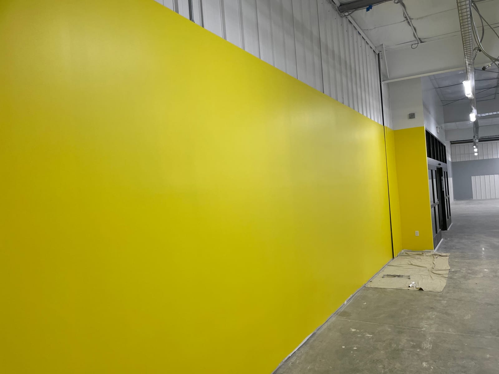 Dollar General, a new-build retail painting project completed by Straight Line Painting
