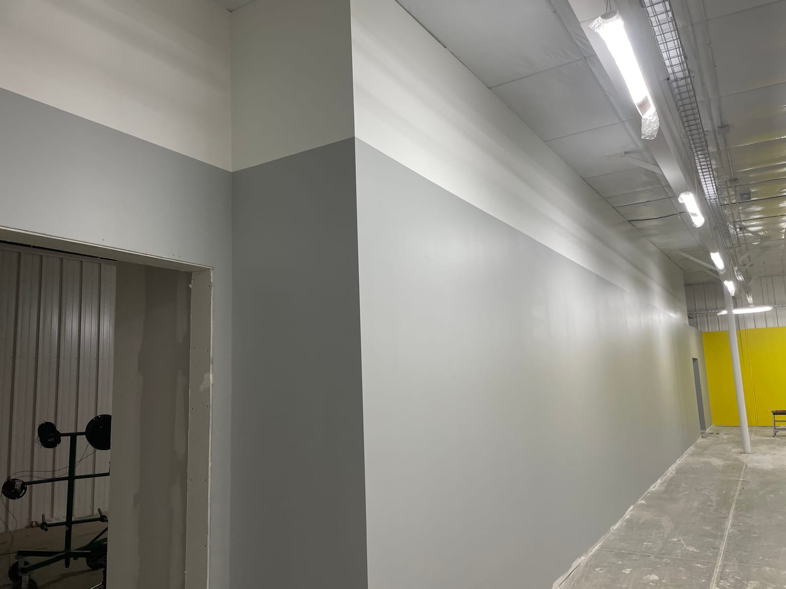 Dollar General, a new-build retail painting project completed by Straight Line Painting