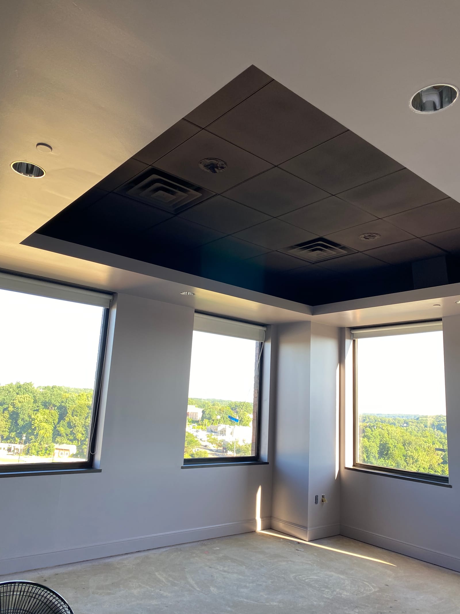 A multi-tenant office building's law-firm suite build-out, a tenant build-out painting project completed by Straight Line Painting